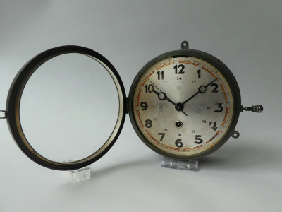 KRIEGMARINE RADIO CLOCK - JUNGHANS FIRM